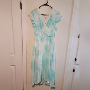 Kori Tie Dye Blue Midi Flutter Short Sleeve Vneck Dress Medium